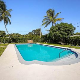 Home wpool by Dream Vacation unit 332, hotel in Fort Lauderdale