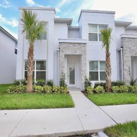 Great 4 bedroom townhouse in lux resort Hidden Forest, with private pool!, hotel a Orlando