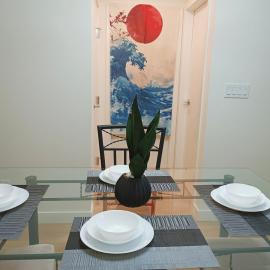 New condo Great amenities Near Skytrain, hotel en Coquitlam