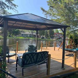 Beautiful Four Bedroom Lagoon City Waterfront Home, hotel sa Brechin