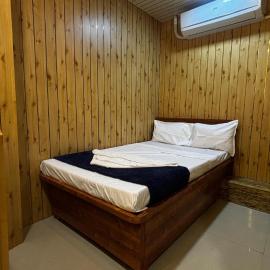 Pks hotel shahanai, hotel in Kalyan