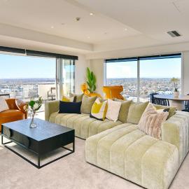 Pacific Horizon - Luxury Sky Suite - 19th Floor City Views