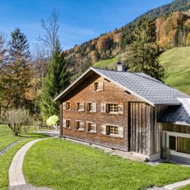 Berghaus Lutzklang, hotel sa Raggal