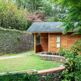 Misty Mountain Experience, hotel a Pīrmed