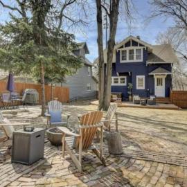 Hot Tub Midtown Omaha Fire Pit Close to Zoo, hotel in Omaha