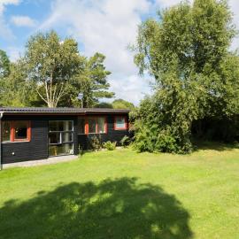 2 Bedroom Amazing Home In Nykøbing Sj, hotel in Tjørneholm