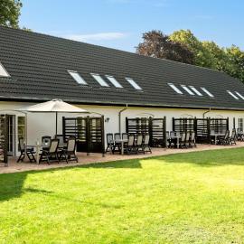 Nice Apartment In Nimtofte With Wifi, hotel a Nimtofte