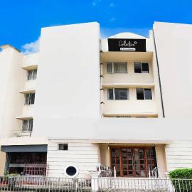Townhouse Oak Vashi MIDC, hotel u gradu Turambhe