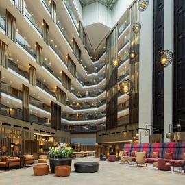 Sheraton Grand Tbilisi Metechi Palace, hotel v destinaci Tbilisi City