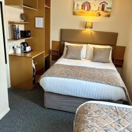 Clifton Court Hotel