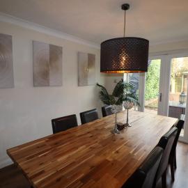 Binfield - Spacious Luxurious Four Bedroom House, hotel din Bracknell
