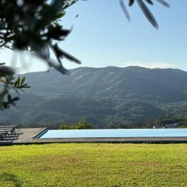 Perral Nature - Casa da Oliveira - Gerês, hotel i Chorense