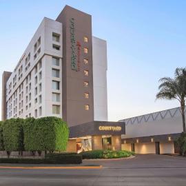Courtyard by Marriott Puebla Las Animas, hotel in Puebla