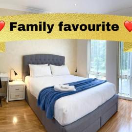3BR 2 BTH No Stairs Aircon Big Athelstone Home