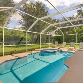 4 Mi to Beaches: Fort Myers Escape w/ Patio, hotel in Fort Myers