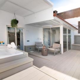 Luxury Penthouse with Jacuzzi & Large Terraces by Passeig de Gràcia