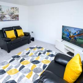 Cosy 5 Bedroom House With Parking, hotel u gradu 'Chatham'