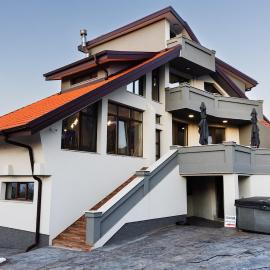 Вила Тих кът, Hotel in Resilovo