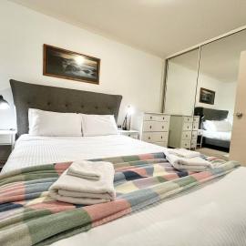 Big apartment Free wifi Gated parking Aircon