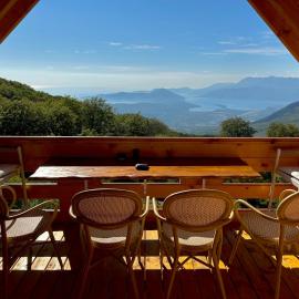 theNest, hotel a Koložun
