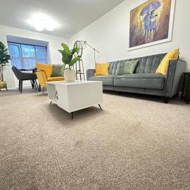 Exquisite 2Bed Near Transport Link & Bluewater Mall, Hotel in Stonewood