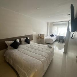 A Bogota On Holidays by Open - HOTEL CAS-EMBAJADA AMERICANA: Bogotá'da bir otel