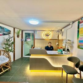 Sweed Dee Love Hostel, hotel in Phi Phi Don