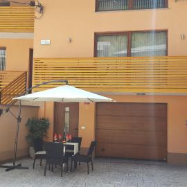 Rooms and Apartment Soča Kobarid、コバリードのホテル
