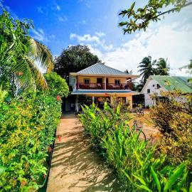 Lucy's guesthouse, hotel a La Digue