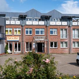 Hotel am Holzhafen, khách sạn ở Stade