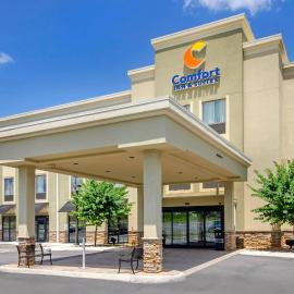 Comfort Inn & Suites Lynchburg Airport - University Area, hotell i Lynchburg
