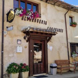 Albergue Laganares - pilgrims hostel -, hôtel à San Nicolás del Real Camino