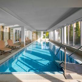 Hotel Aurora: Miskolctapolca şehrinde bir otel