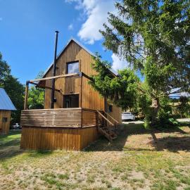 Baribouda - Chaty Na Rybárně, hotel di Louka