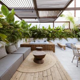 HUGme Suite, hotell i Kalithies