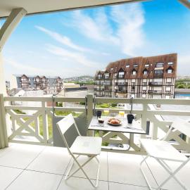 Refuge Chaleureux et Lumineux, Wifi, Balcon, Parking au coeur de Deauville