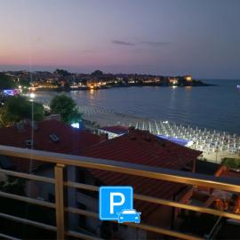 Sineva apartment - perfect location and amazing view