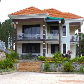 Masindi Serenity - Hills View Residence - 5 min from Chimpanzee Trekking، فندق في Masindi