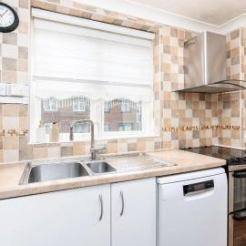 3 Bedroom Apartment with Free Parking, Sheffield City Centre