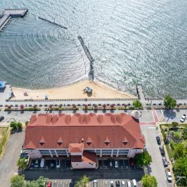 Bayfront Boardwalk Condo w Sunrise Views، فندق في نورث بيتش