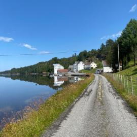 Haraldseidvågen gjestgjevarstad, hotel a Skjold