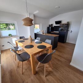 Ferienwohnung am Gestütsweg Alt Krenzlin OG, hotel v destinaci Alt Krenzlin