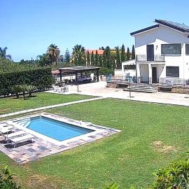 Casa di Lele โรงแรมในคารินิ