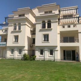Arco Lagoon Private Garden Chalet Pool View North Coast I Alamein العلمين ا شاليه فاخر بحديقة خاصة ا مباشر حمام السباحة, ξενοδοχείο στο Ελ Αλαμέιν