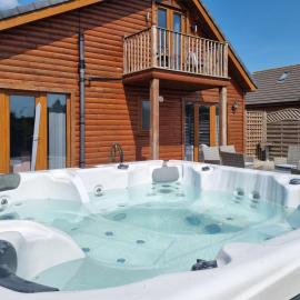 Cherry 30 Hot Tub-2 Storey