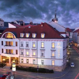 Hotel Trinity, хотел в Оломоуц