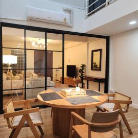 Super cozy new townhome in central of Bangkok 4 PAX, отель в городе Ban Chek