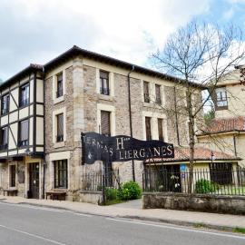 Hotel Termas de Liérganes: Liérganes'te bir otel