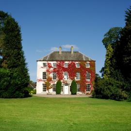 Newforge House, Hotel in Moira