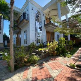 abneina pro homestay, hotel v destinaci Brassan